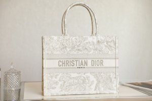 CHRISTIAN DIOR EMBROIDERED VELVET CANNAGE BOOK TOTE