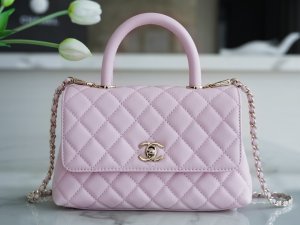 Chanel HANDBAG pink