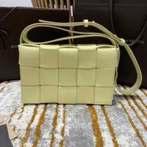 BOTTEGA VENETA CROSSBODY BAG Pale yellow