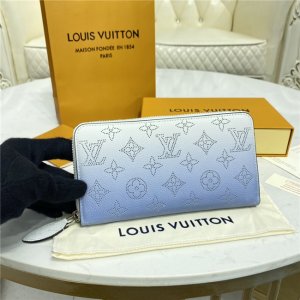 Louis Vuitton Zippy Wallet Mahina Light