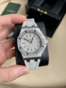 Audemars Piguet Royal Oak Offshore 67540SK Quartz Women’s Watch