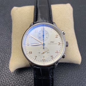 Universal Portugal 41 Series Classic Men’s Watch