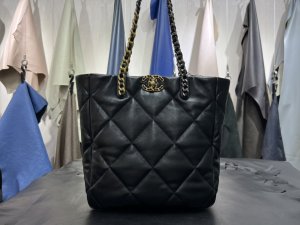 CHANEL HANDBAG black