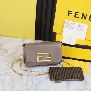 FENDI HANDBAG dusty brown