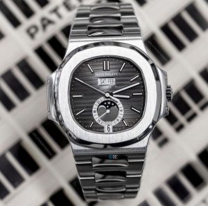 Patek Philippe Elegant Sports Nautilus Series (Parrot Fish) 5726 Annual Calendar Watch