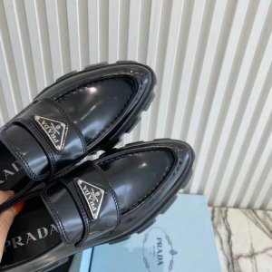 PRADA Women low Cut Feb 24 216213 SZ 35-40