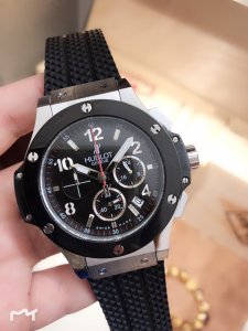 Hublot Men’s Mechanical Wristwatch