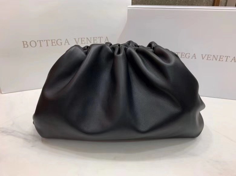 Bottega Veneta The Pouch 40 Black Replica