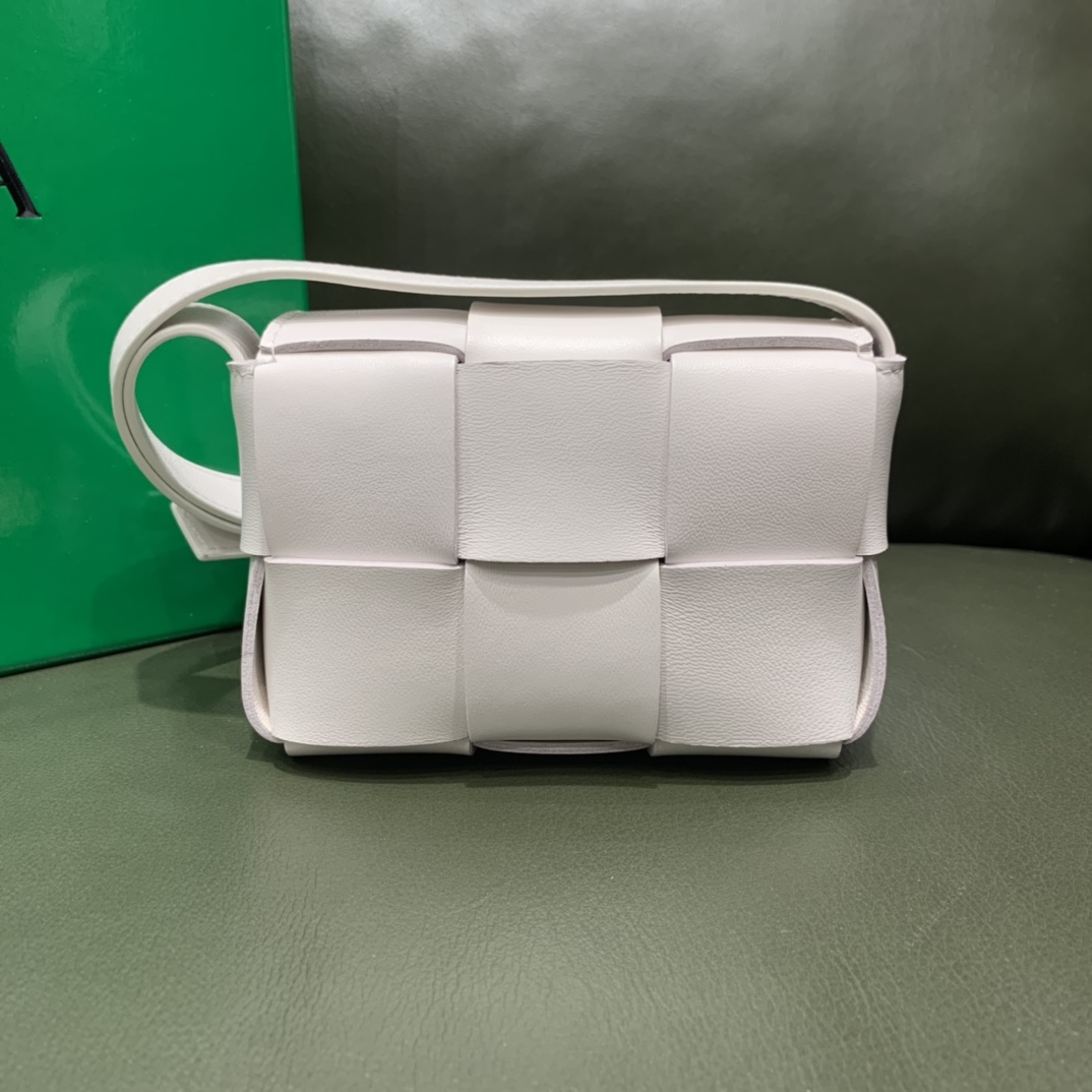 BOTTEGA VENETA CARD WALLET WHITE