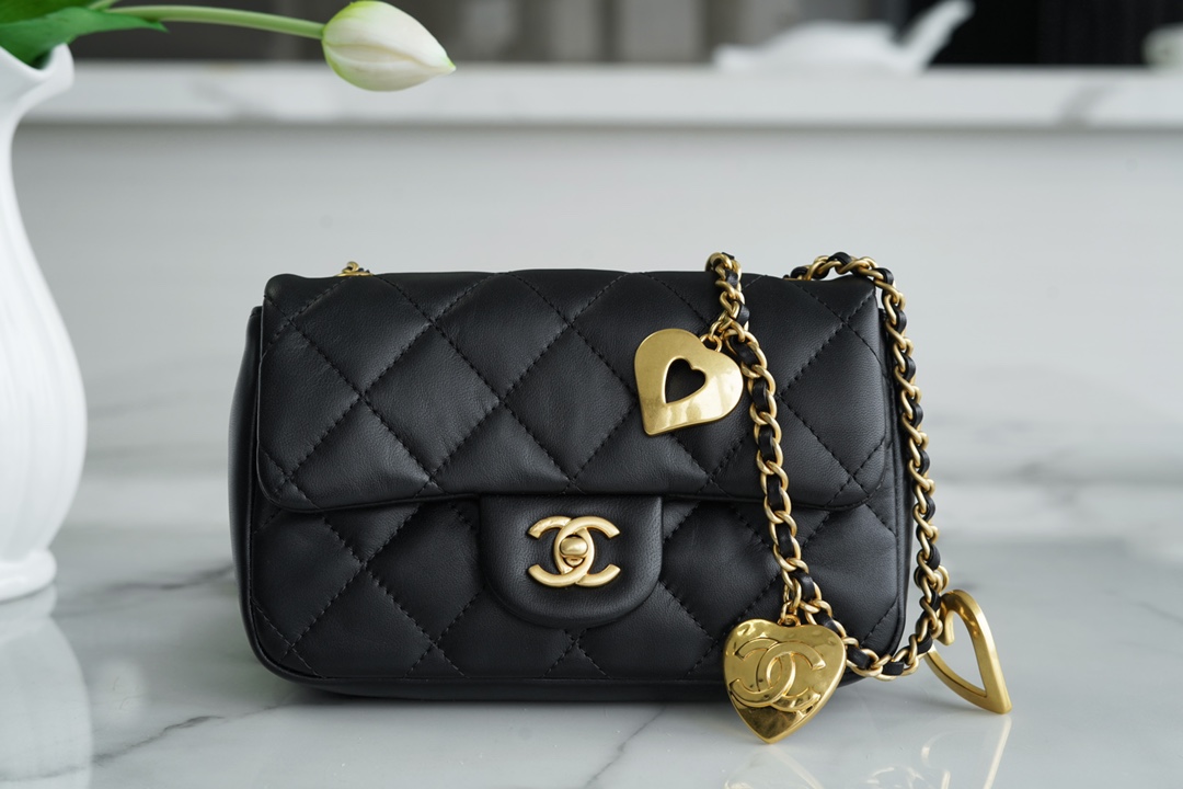 CHANEL FLAP BAG