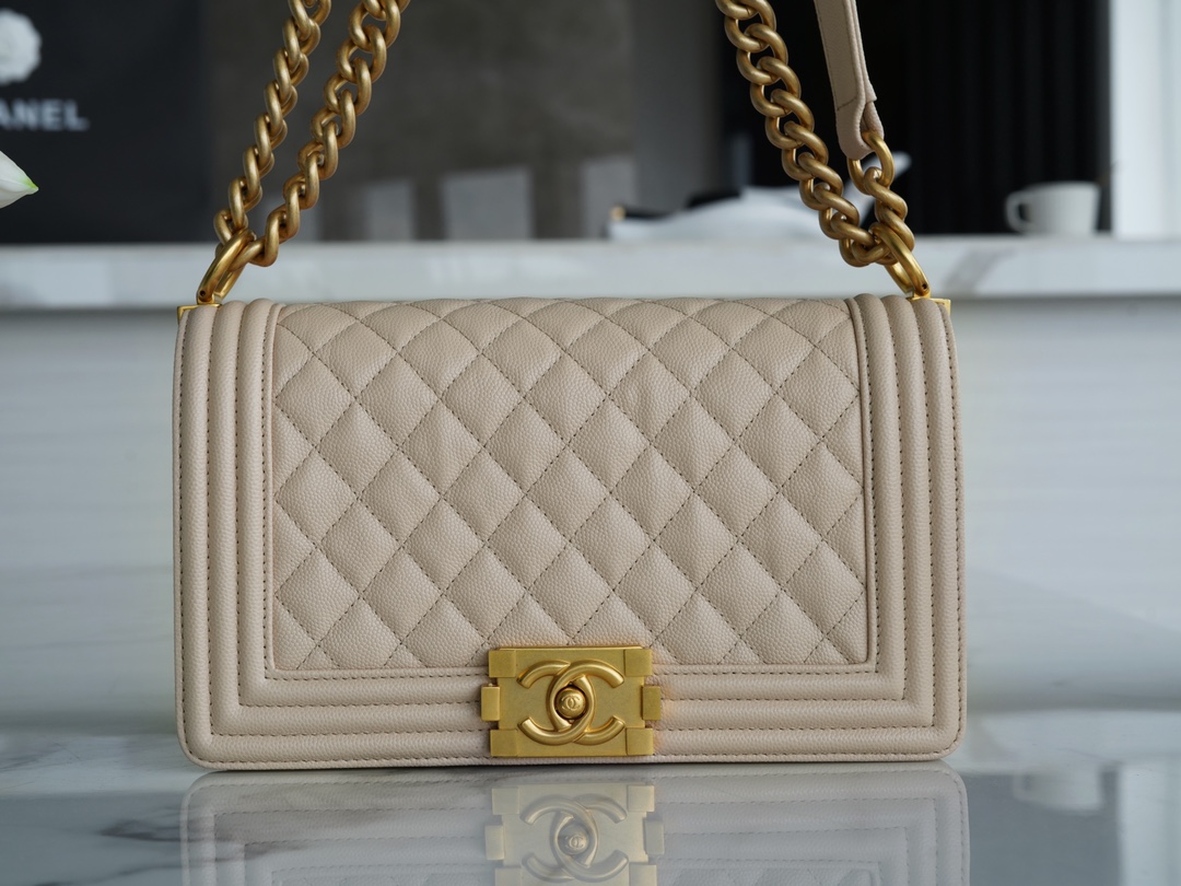 CHANEL HANDBAG Pale yellow