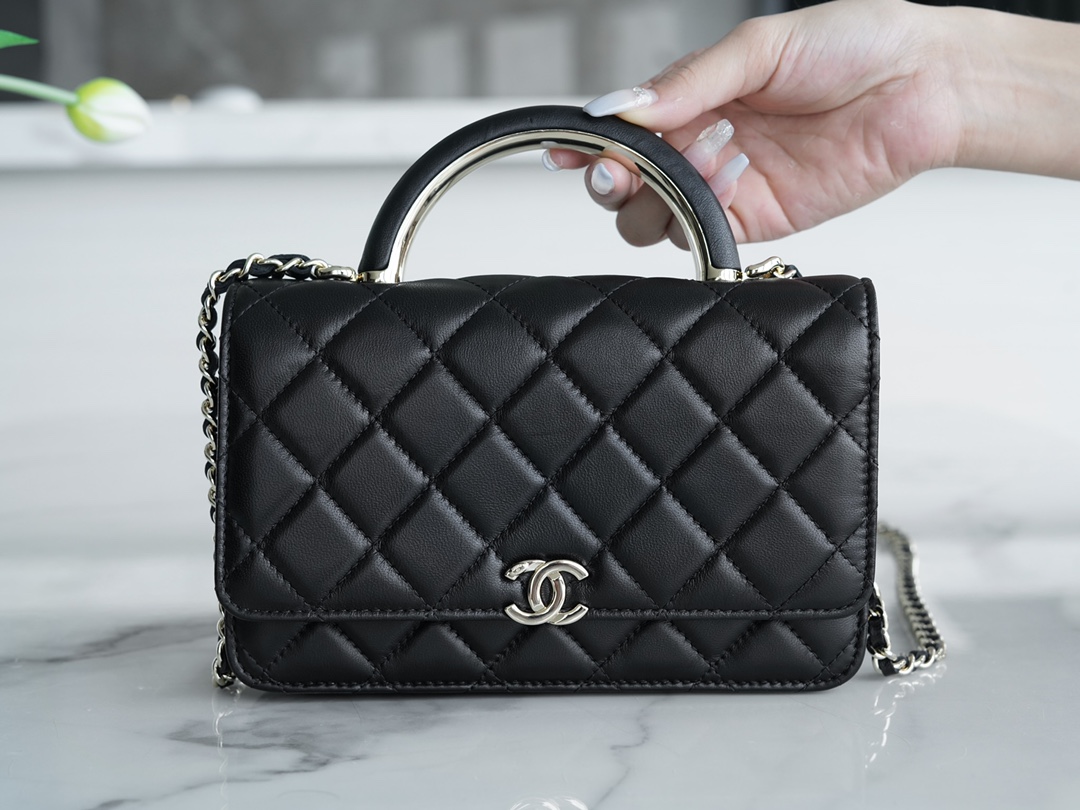 CHANEL HANDBAG black