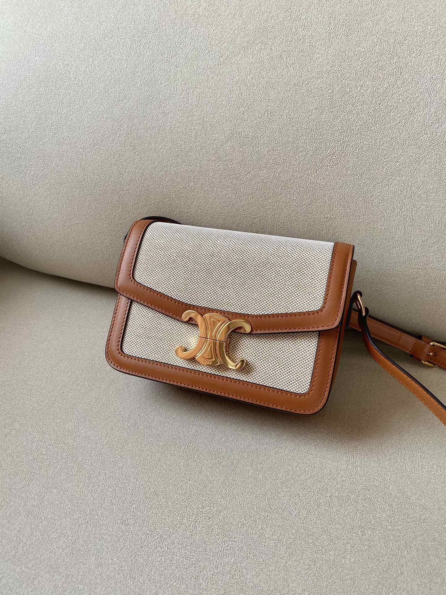 CELINE CROSSBODY BAG brown