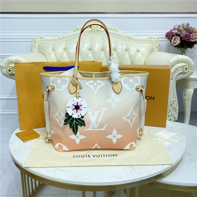 Louis Vuitton Neverfull MM Mist