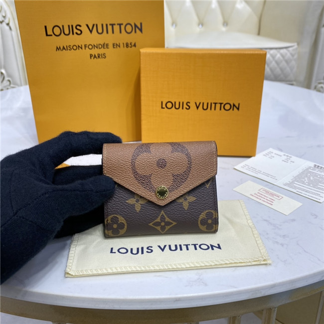 Louis Vuitton Zoe Wallet