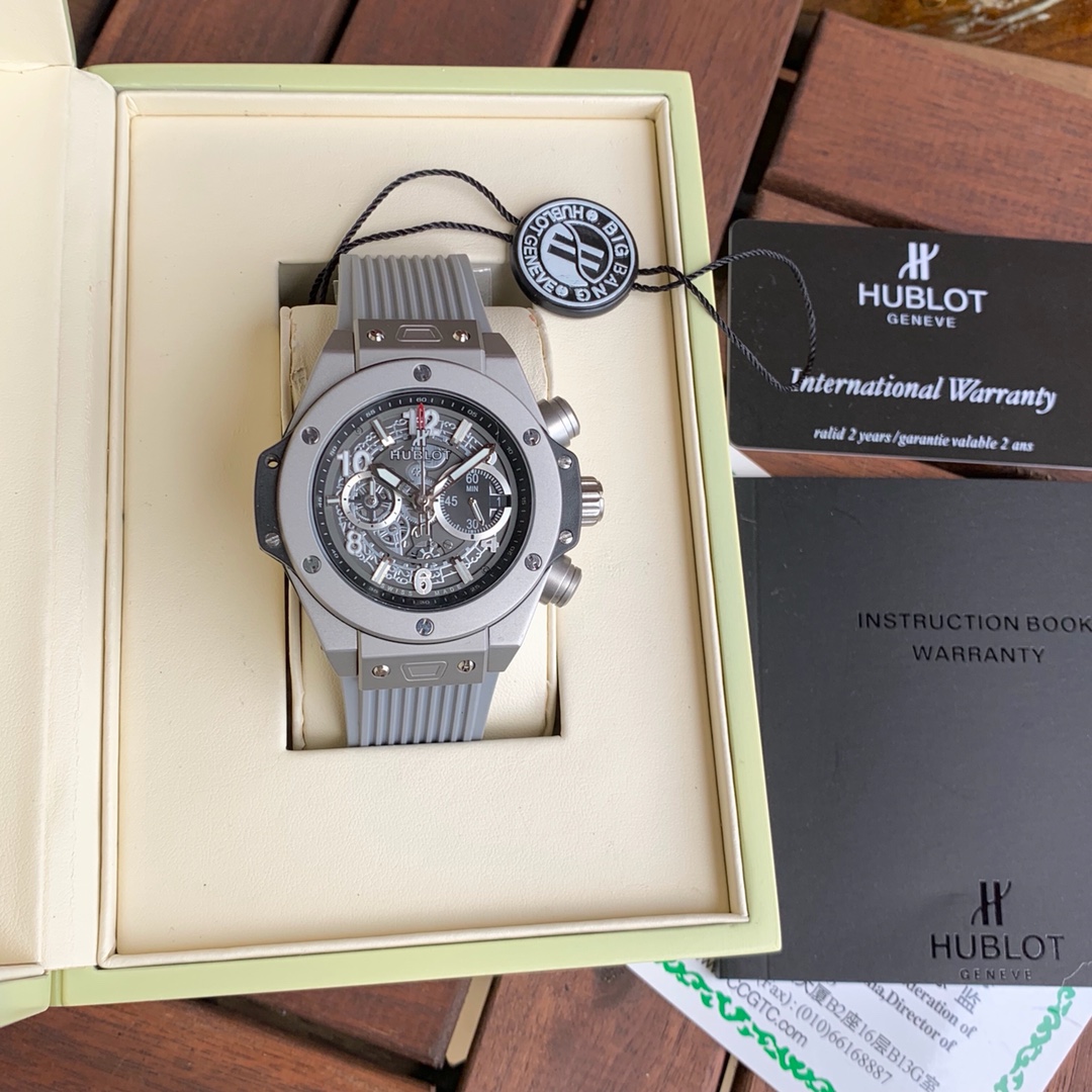 HublotBIG BANG seriesMen’s wristwatch