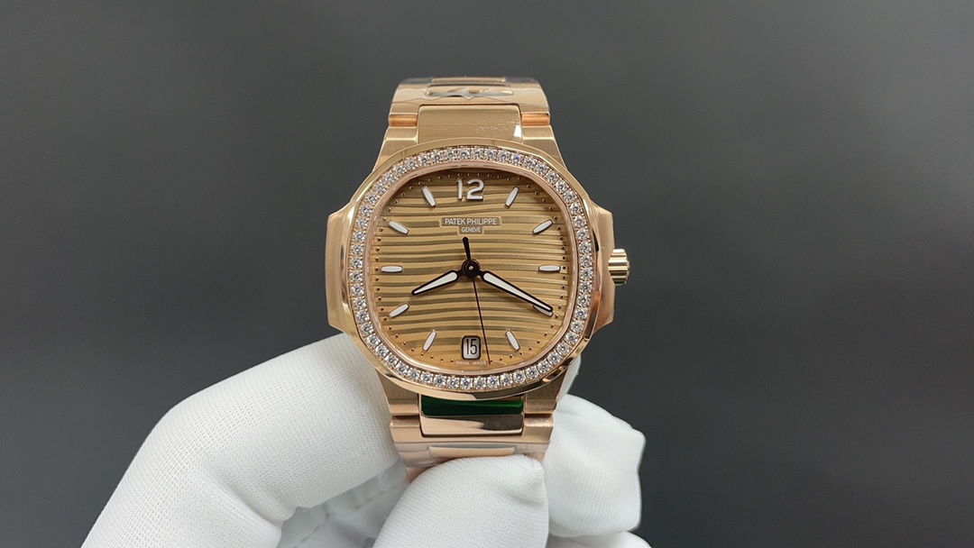 Patek Philippe Elegant and Sporty Nautilus Ladies PP7118 Watch