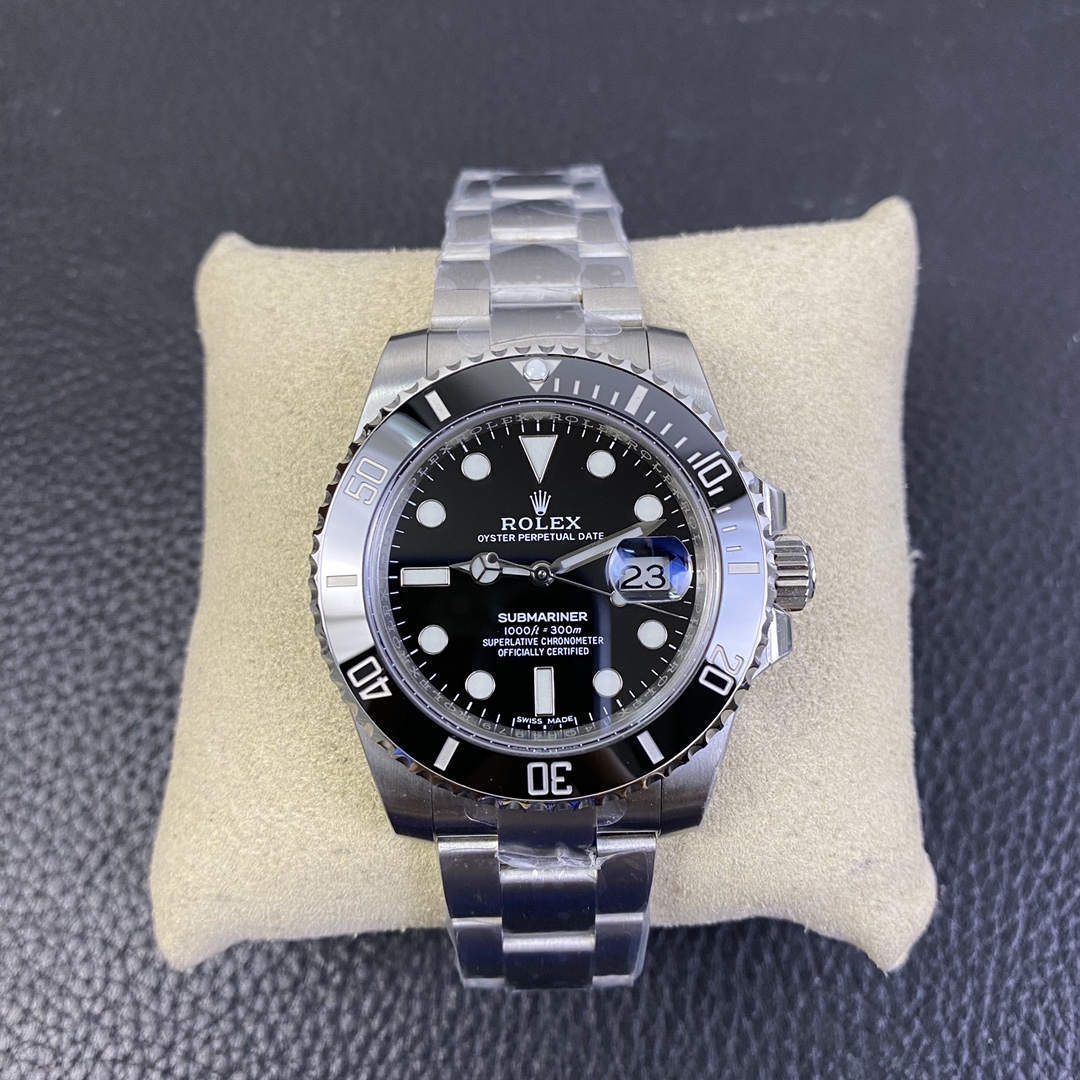 Rolex Submariner “Green Hulk” 40 Series, Collector’s Edition in Black and Green