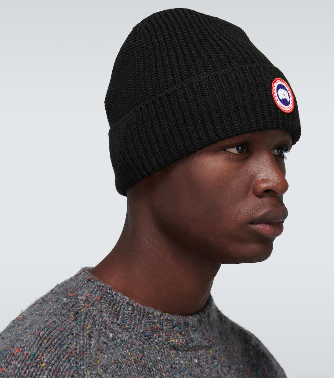 Canada GooseArctic Disc Toque ribbed hat