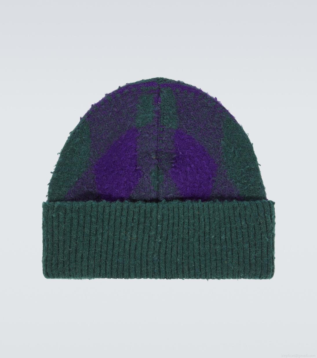 BurberryArgyle wool beanie