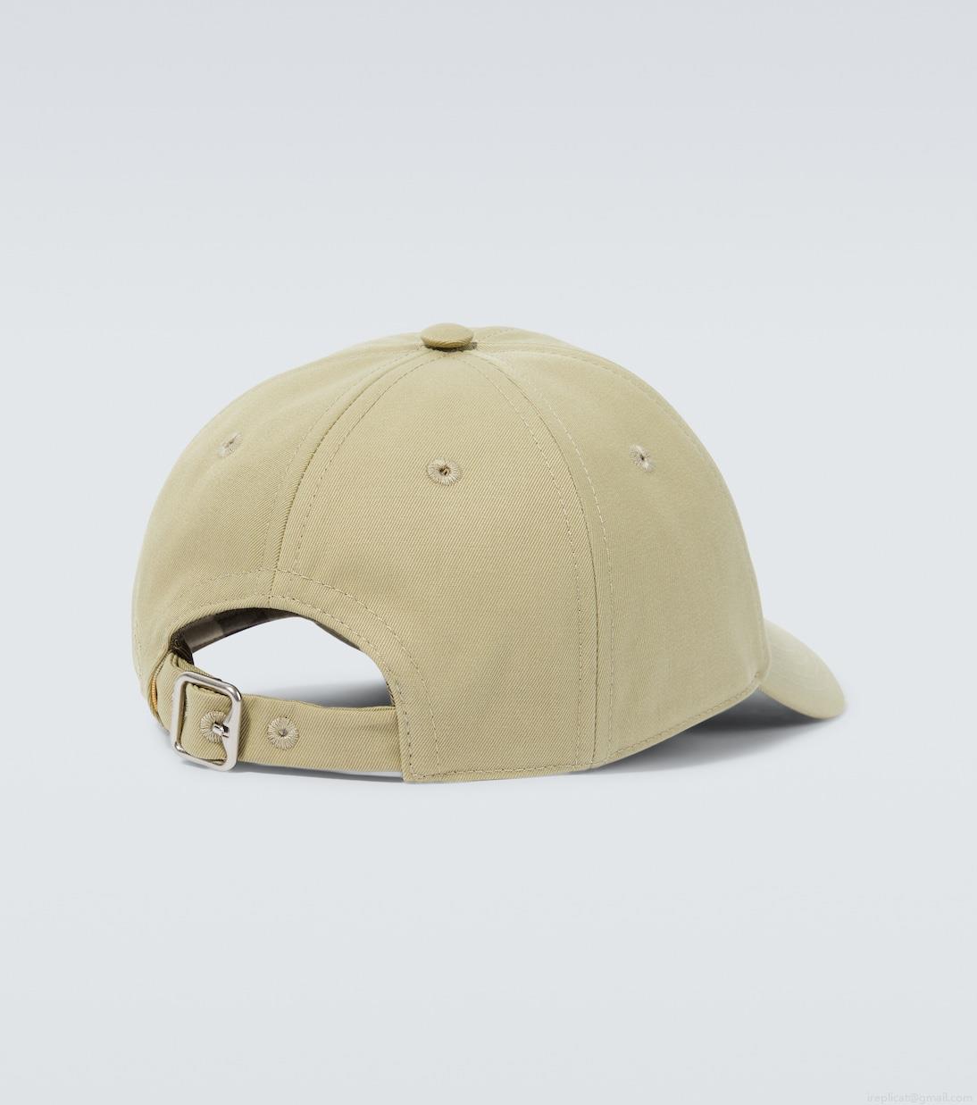 BurberryBaseball cap