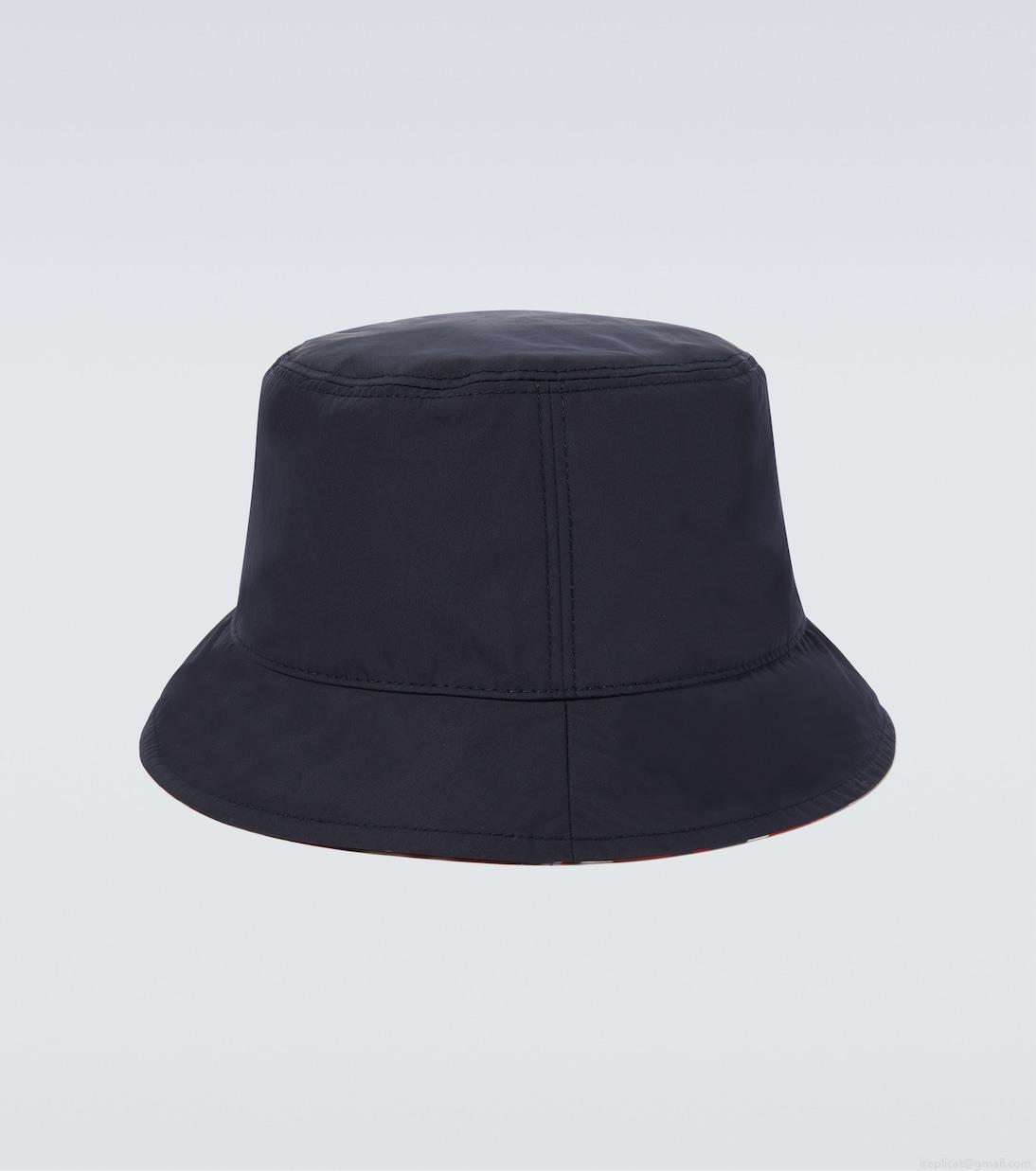 MonclerLogo bucket hat