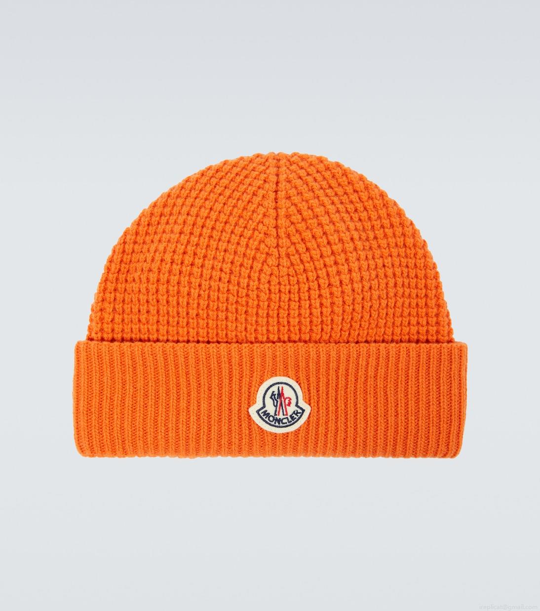 MonclerWool and cashmere beanie