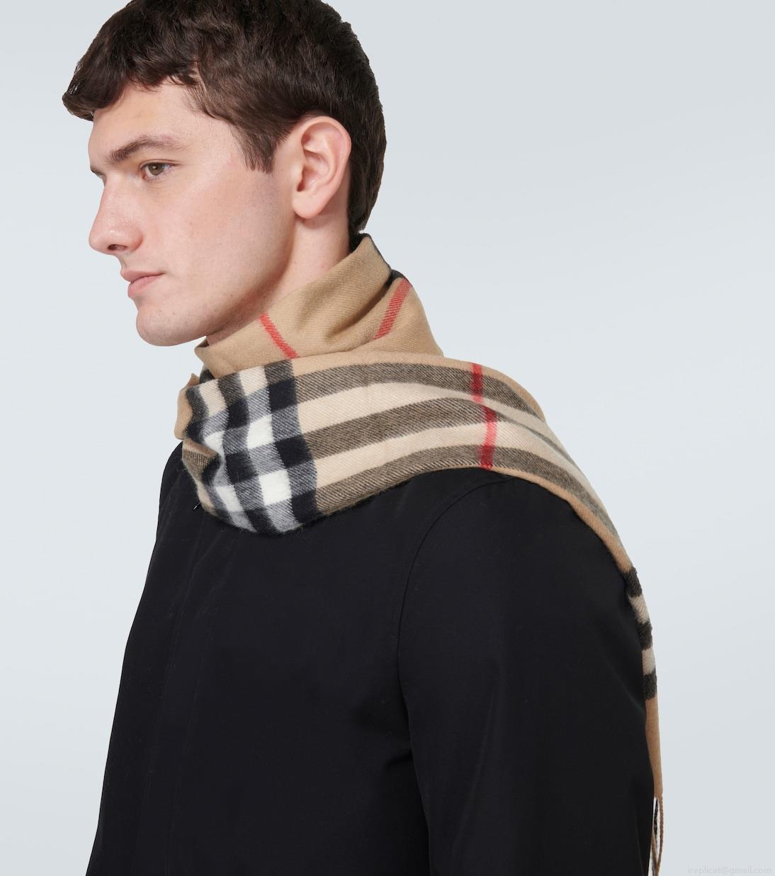 BurberryCashmere scarf