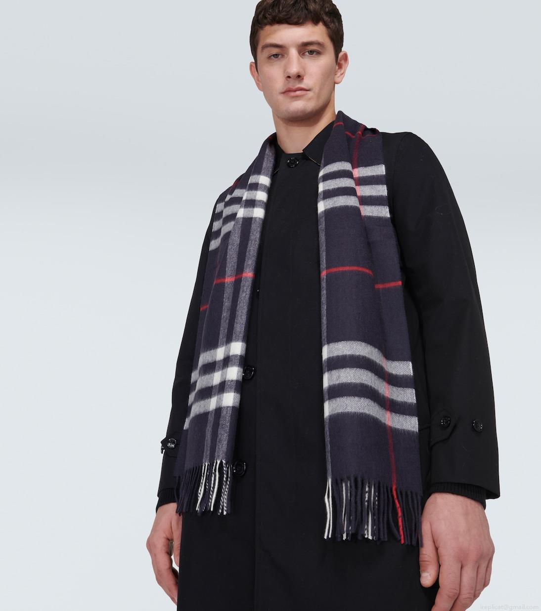 BurberryCashmere scarf