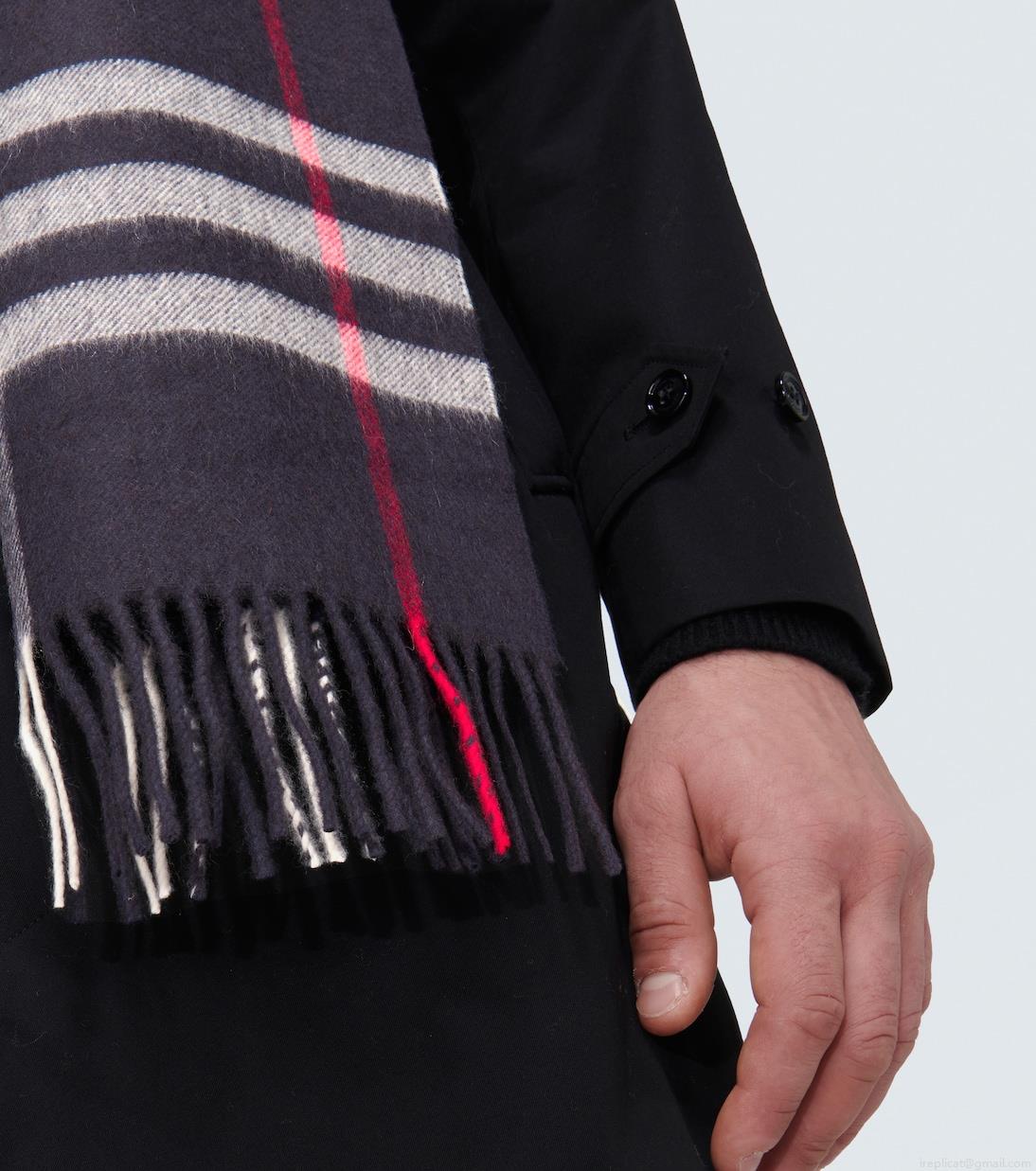 BurberryCashmere scarf