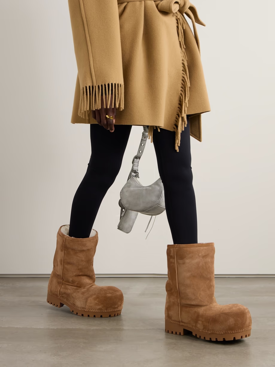 Alaska Low shearling-lined suede boots