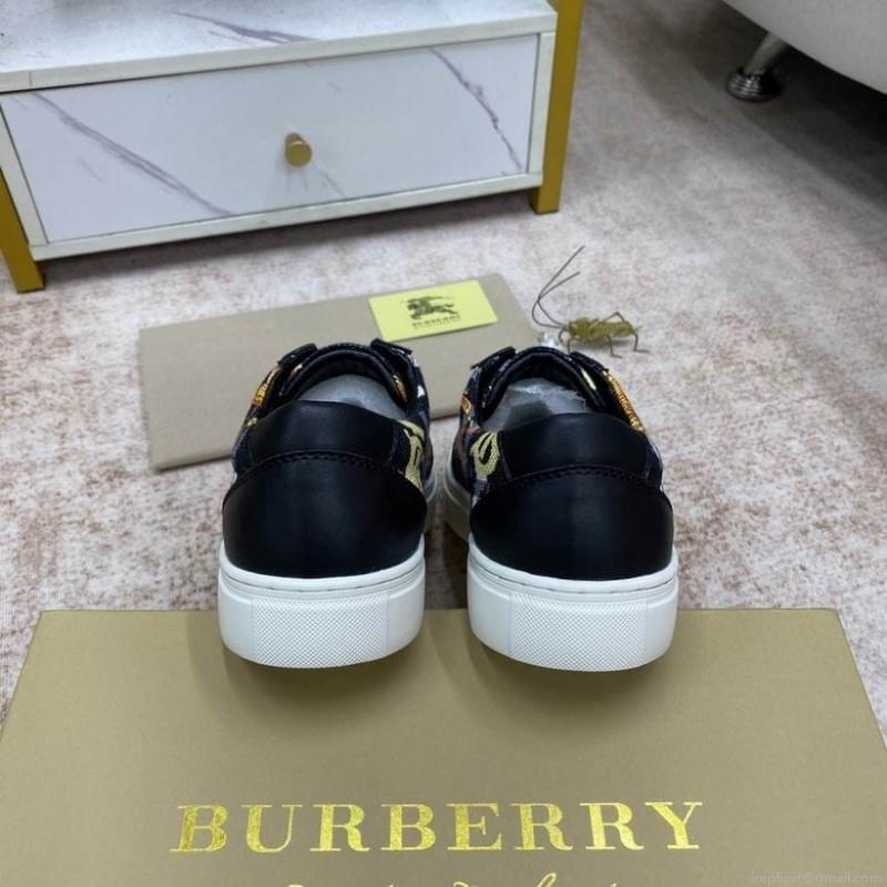 2022 Burberry Man low Cut 1216 Burberry sz38-44 2C n1017