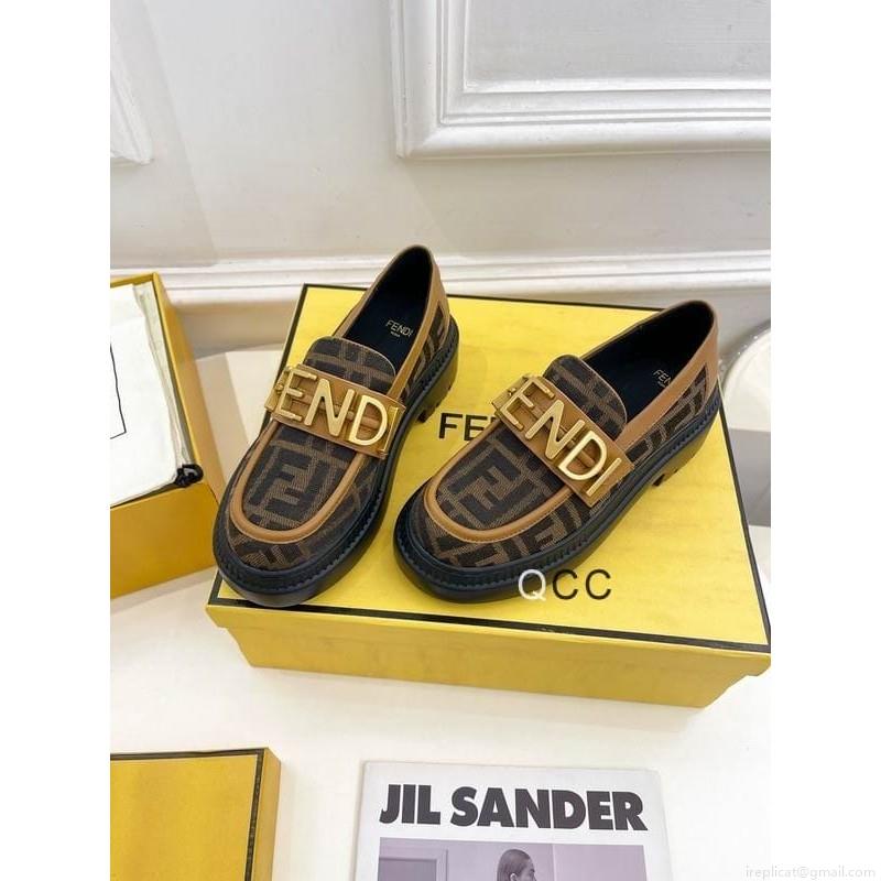 Fendi Casual shoes woman Ts Fendi sz35-41 3C XC1102