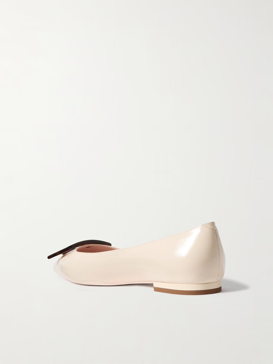 Gommettine patent-leather point-toe flats