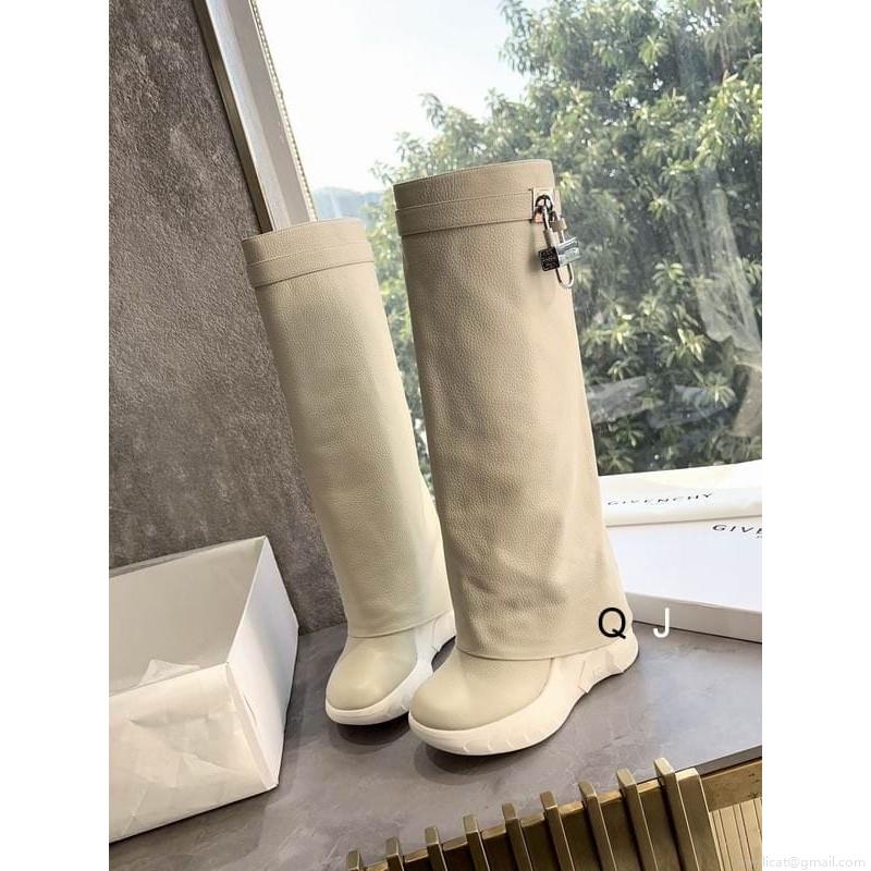 Givenchy short boots Woman Ts Givenchy sz35-40 4C XJ0806