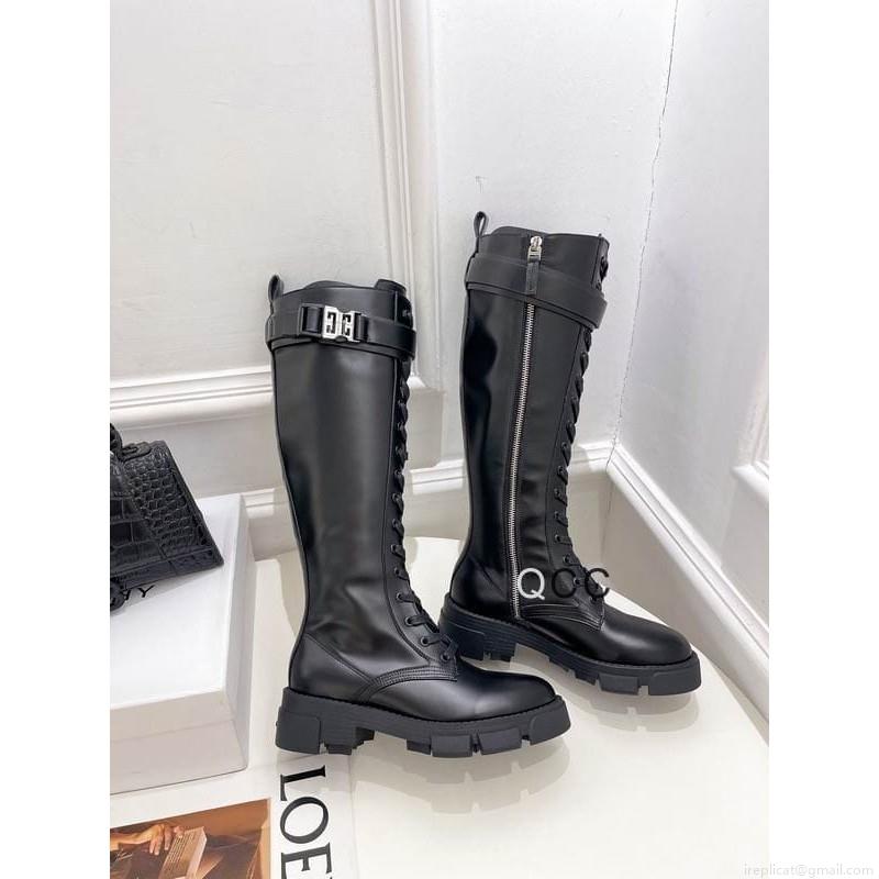 Givenchy short boots Woman Ts Givenchy sz35-42 3C XC1008