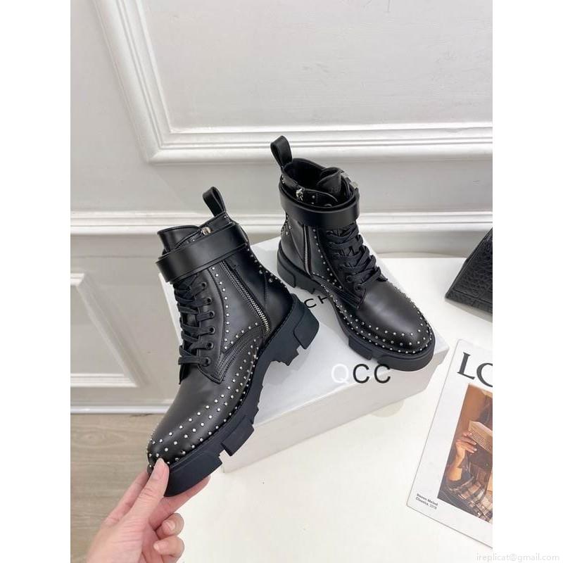 Givenchy short boots Woman Ts Givenchy sz35-42 2C XC1007