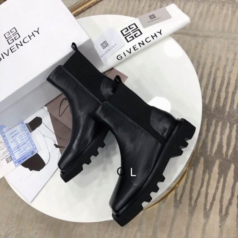 Givenchy short boots Woman Ts GIVENCHY 121106 sz35-40QL