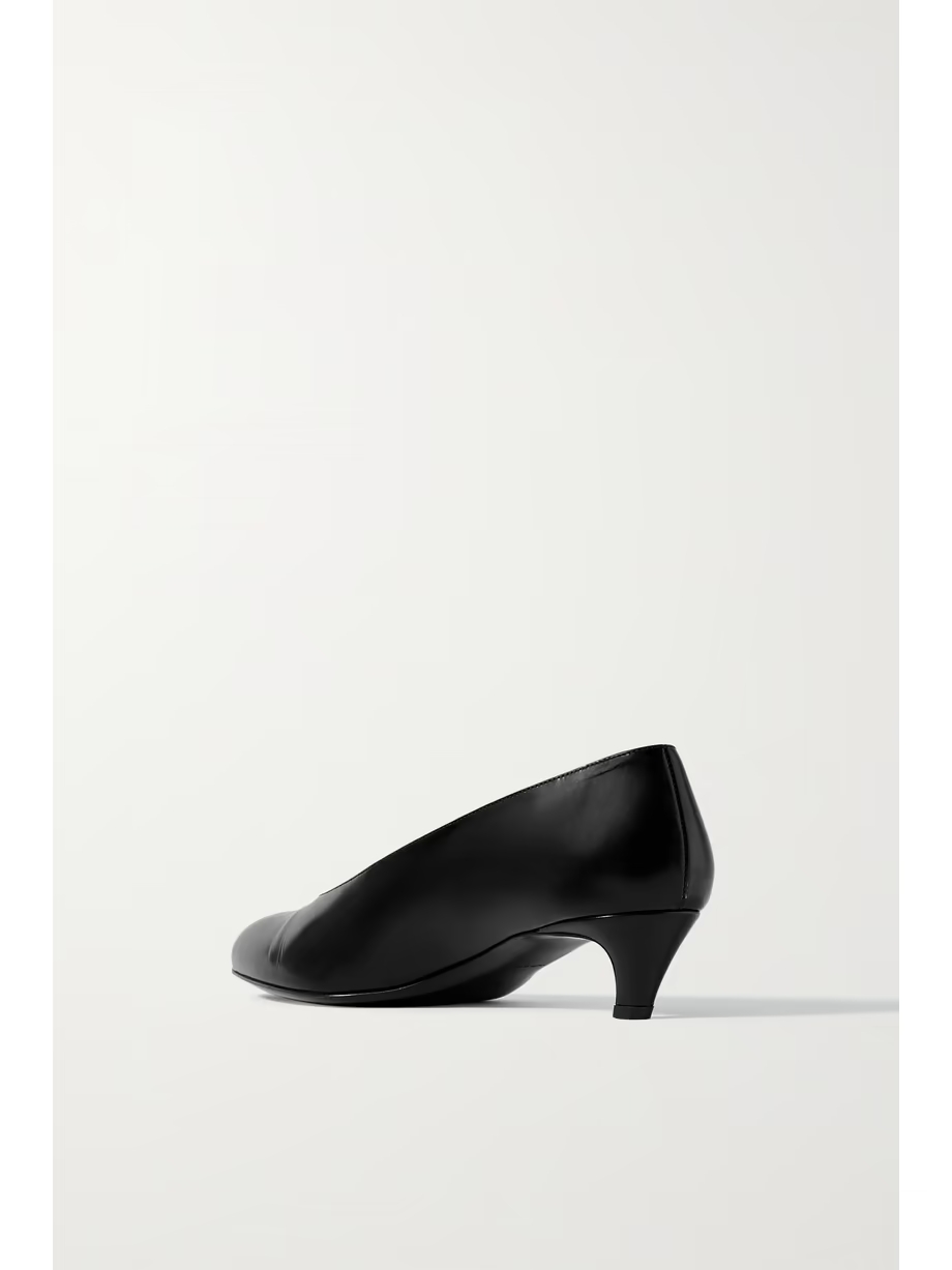 Glossed-leather pumps