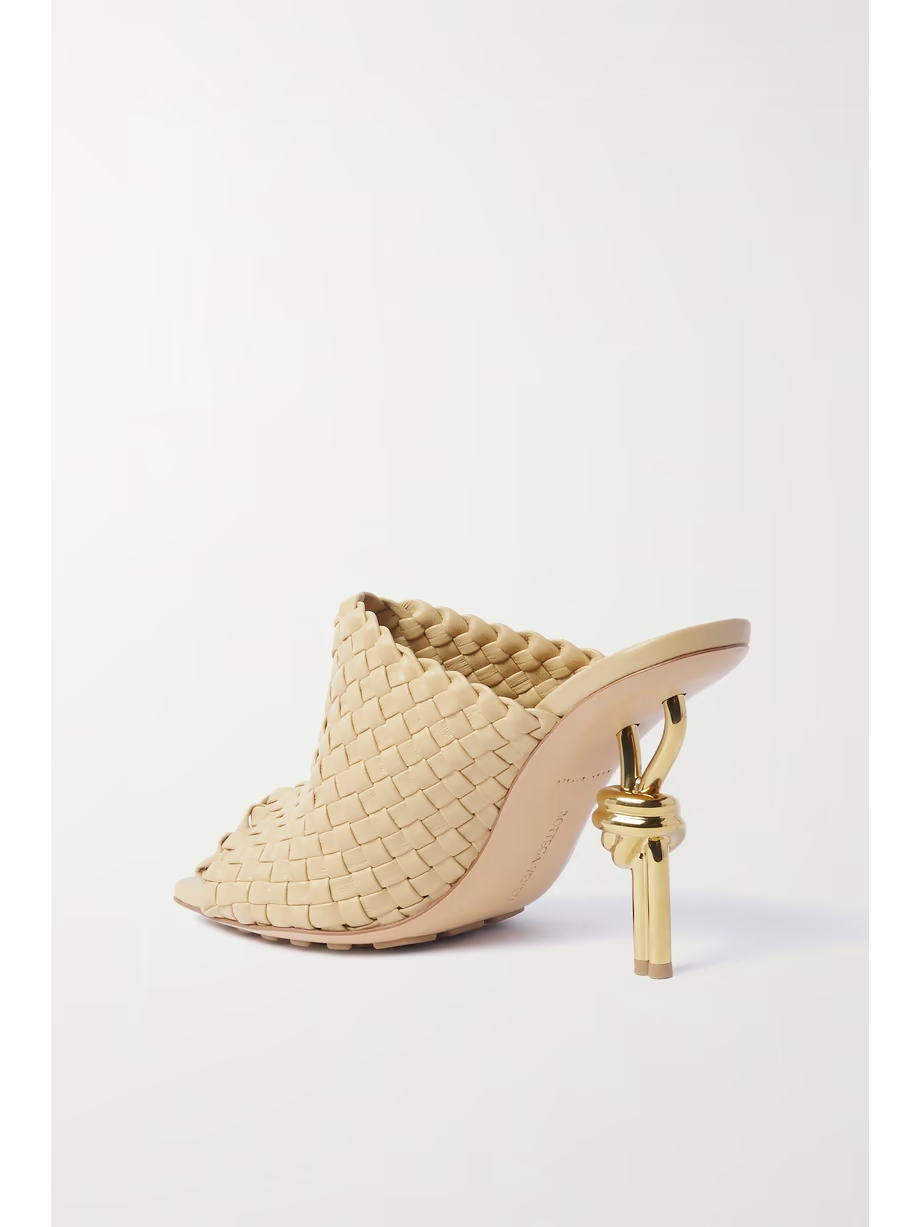 Knot embellished intrecciato leather mules