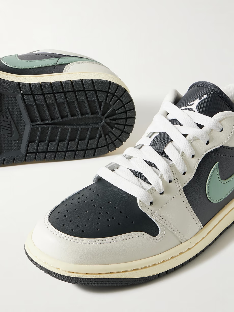 Air Jordan 1 Low leather sneakers