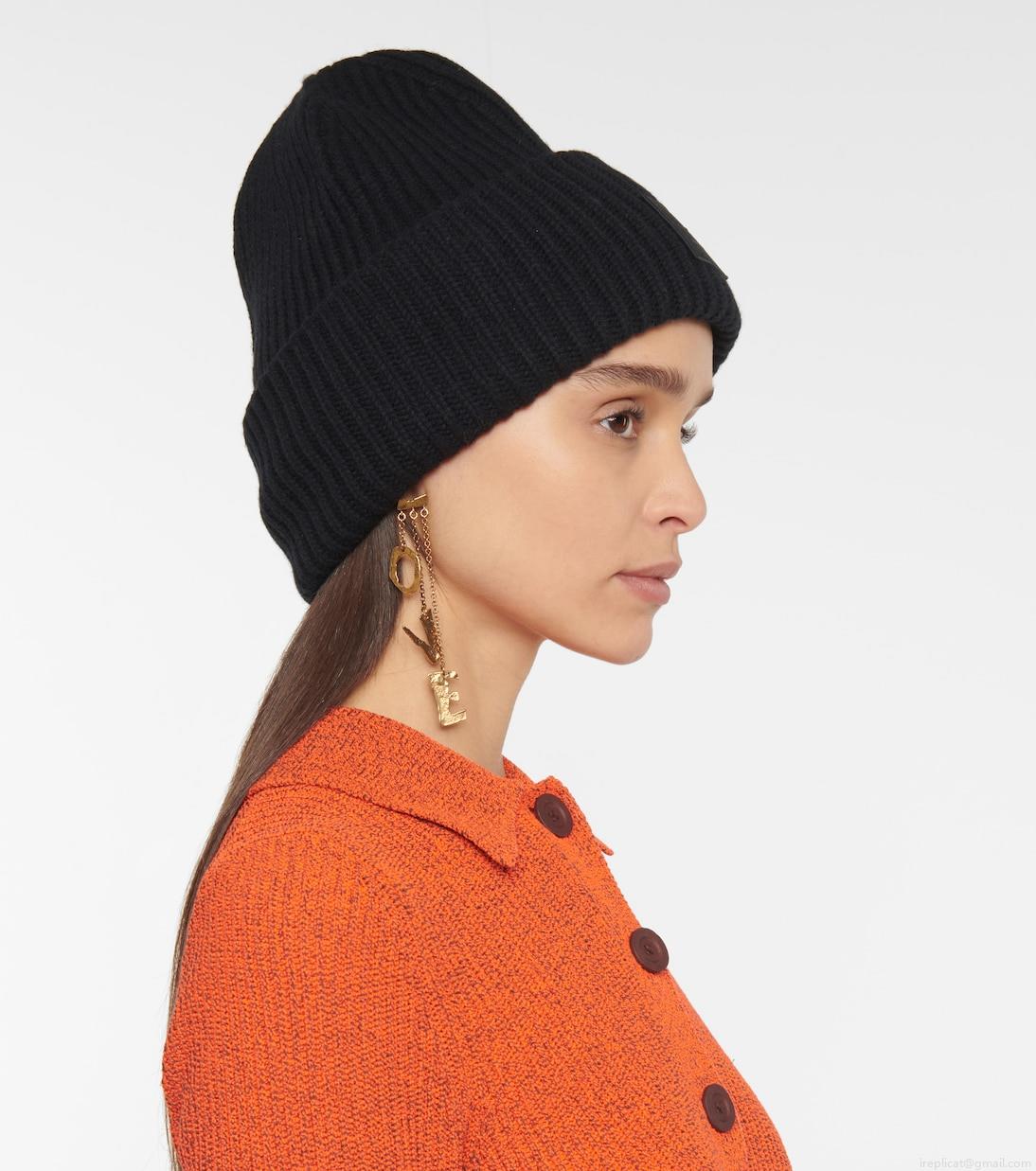 Acne StudiosPansy wool beanie