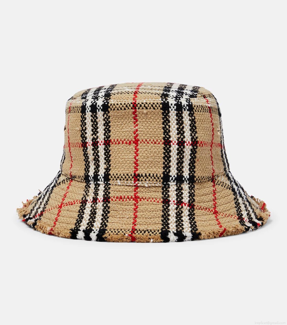 BurberryVintage Check bouclé bucket hat