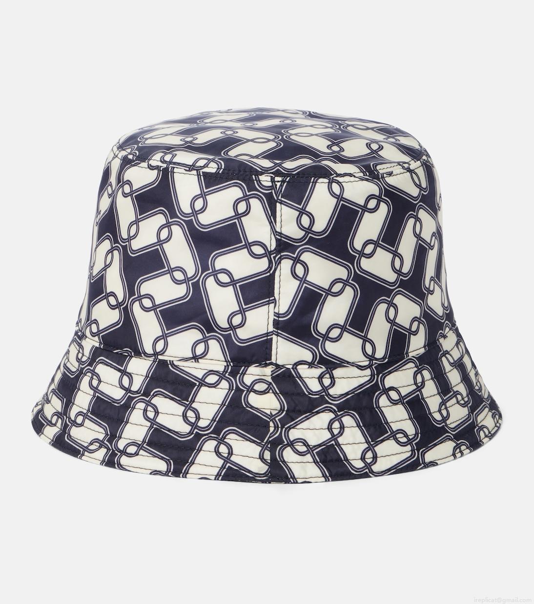 MonclerPrinted bucket hat