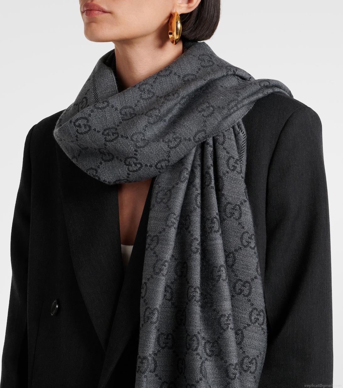 GucciGG wool jacquard scarf