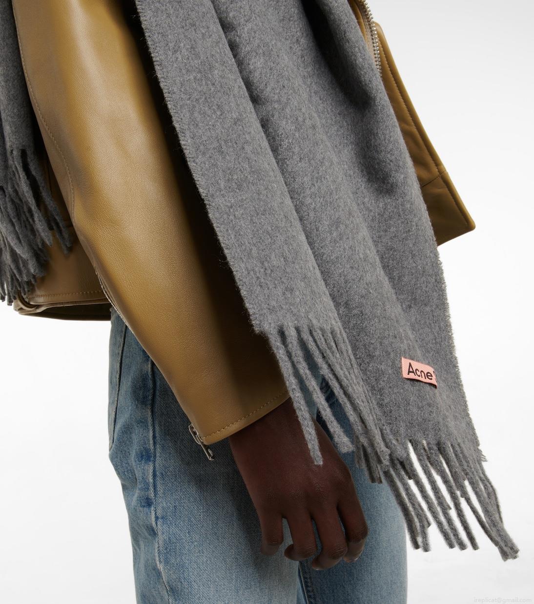 Acne StudiosCanada Narrow cashmere scarf