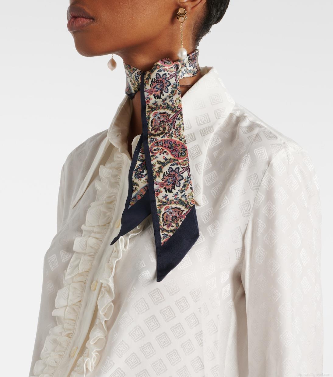 EtroPaisleyina printed silk twill scarf