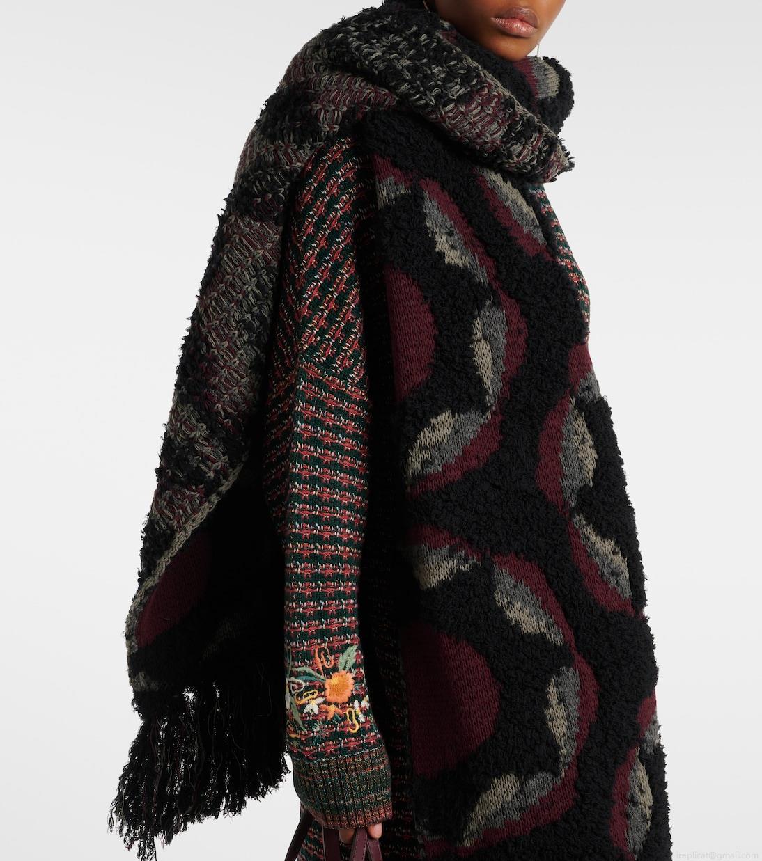 EtroPrinted wool-blend scarf