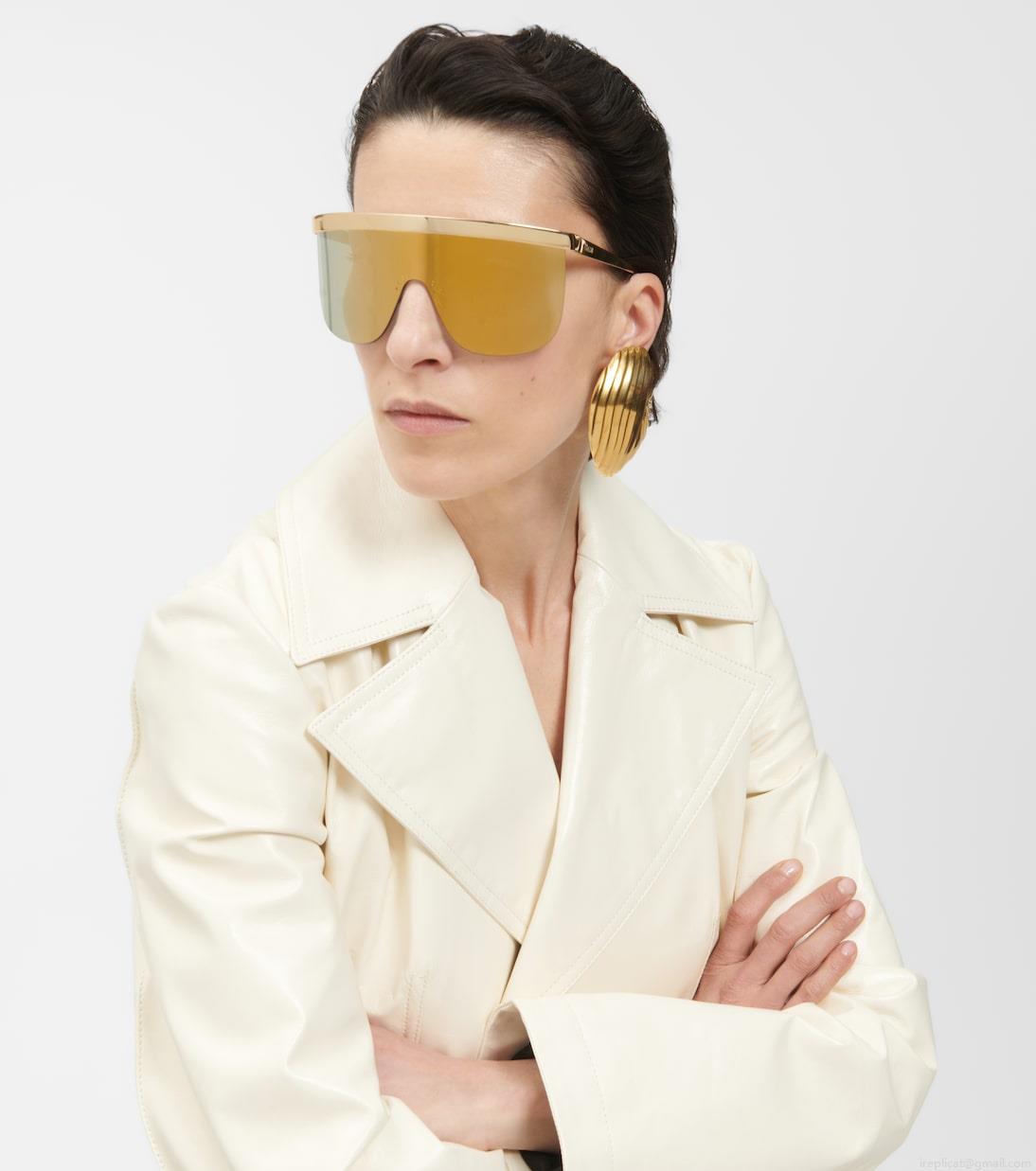 Celine EyewearFlat-top sunglasses