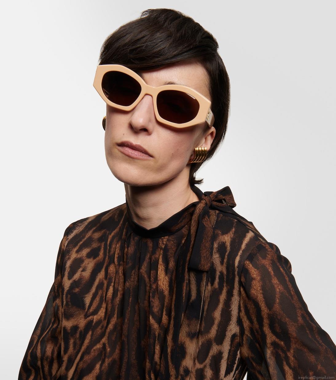 Celine EyewearTriomphe 08 cat-eye sunglasses